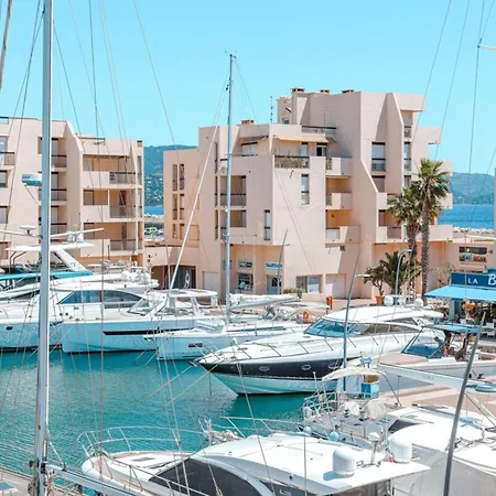 Superb On The Port Of Faviere Apartamento *